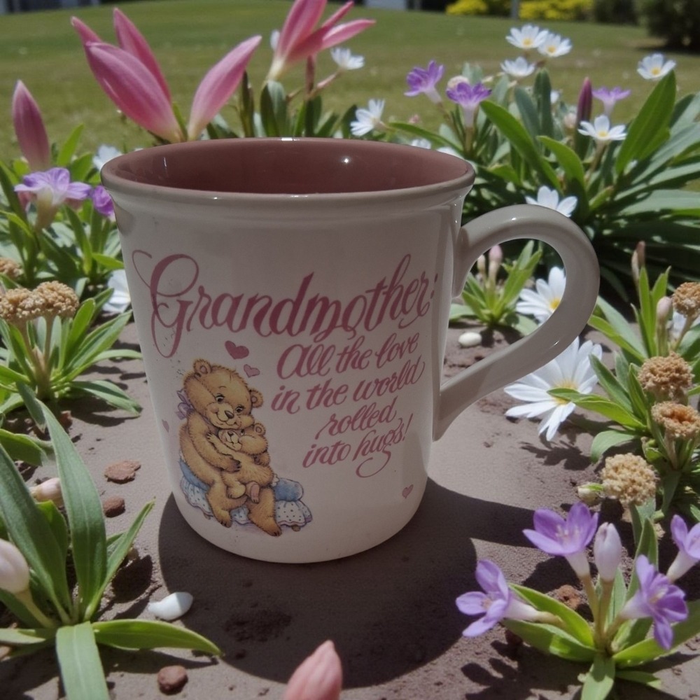EUC Vintage 80's/90's Carlton‎ Cards Stoneware White/Pink Grandma Mug.